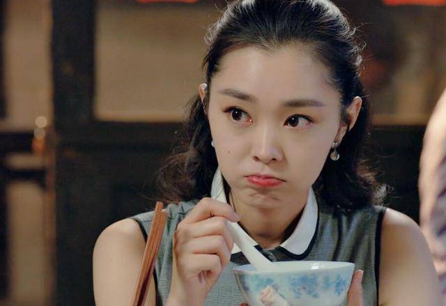 跟组女演员，幕后的星光闪耀之路